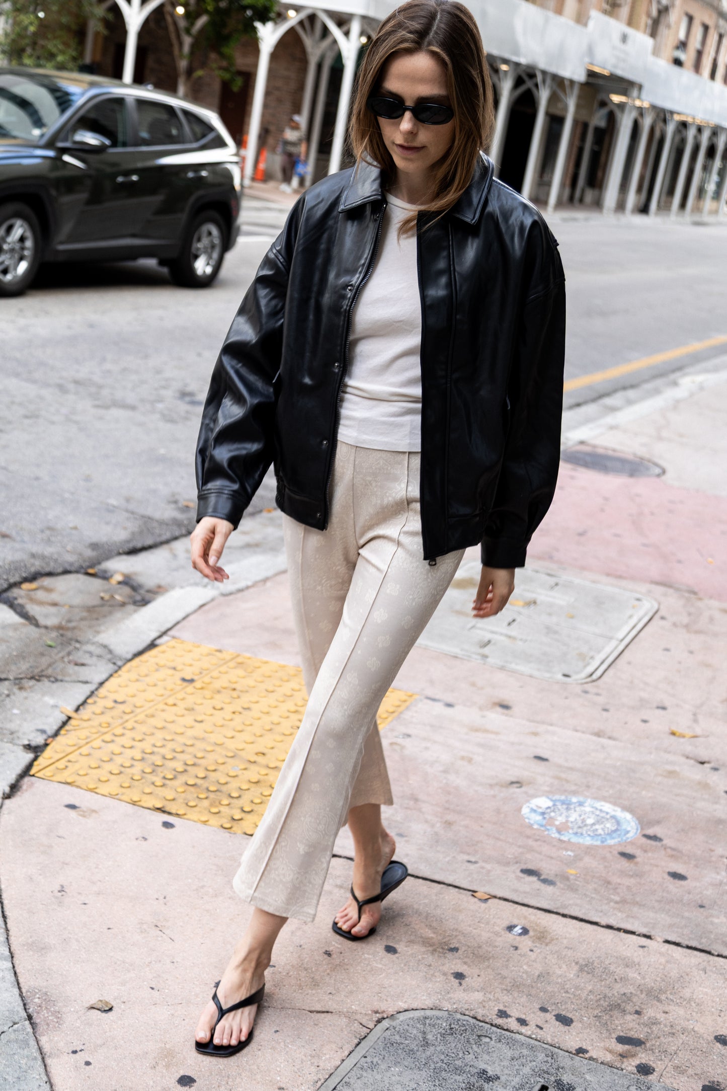 Cropped Length Pull On Printed Pant