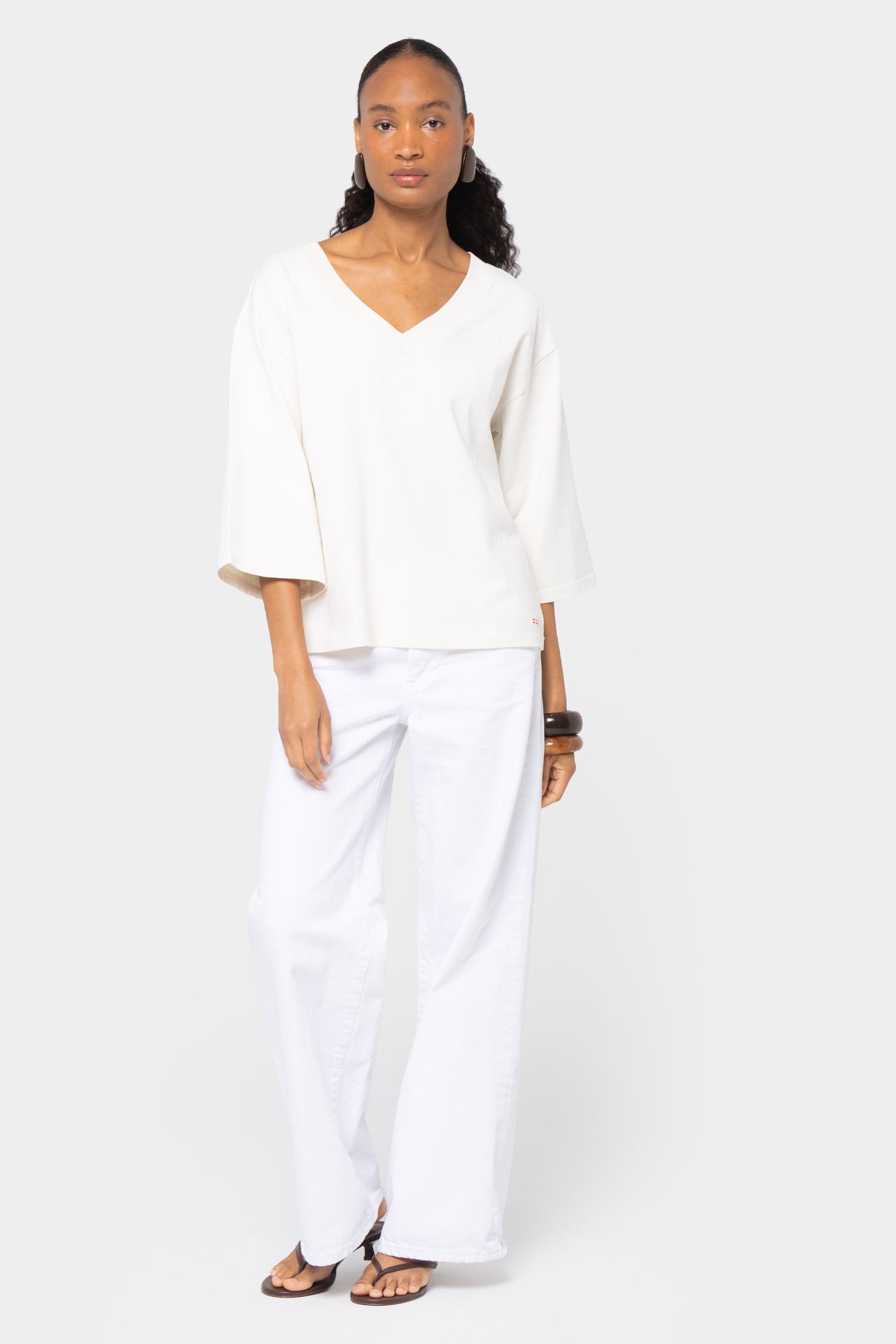 Elbow Sleeve V-Neck Side Pleat Tee