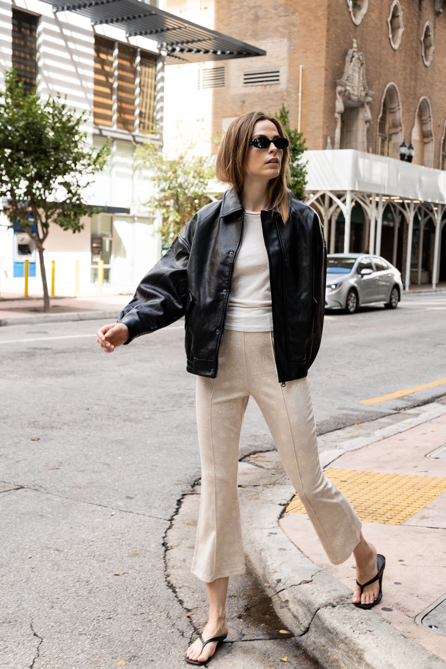 Cropped Length Pull On Printed Pant