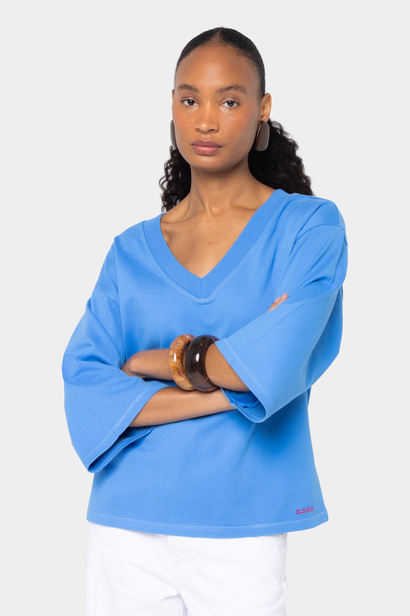 Elbow Sleeve V-Neck Side Pleat Tee