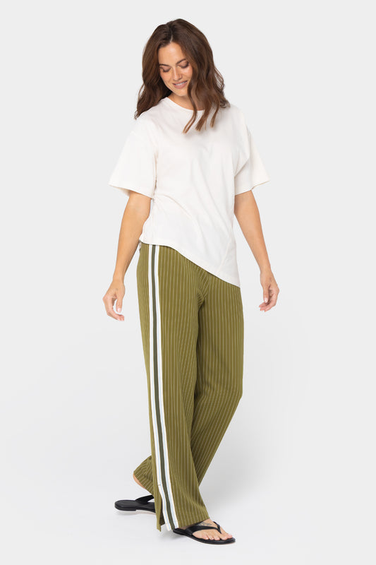 Full Length Wide Leg Pull on Pants